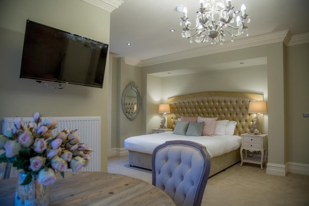 Winckley Stays Preston  Exterior photo A bedroom at The Old Vicarage Hotel