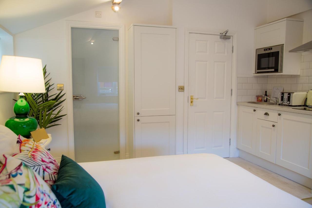 Winckley Stays Preston  Exterior photo A studio apartment in London